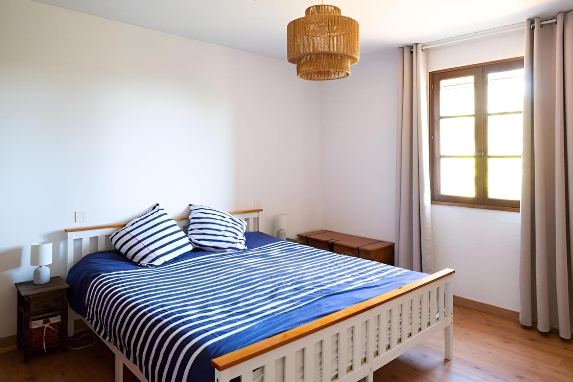 Mas Provencal De 120M2 En Camargue, Avec Piscine Et Parking Inclus, Ideal Pour Des Vacances Arles Ngoại thất bức ảnh
