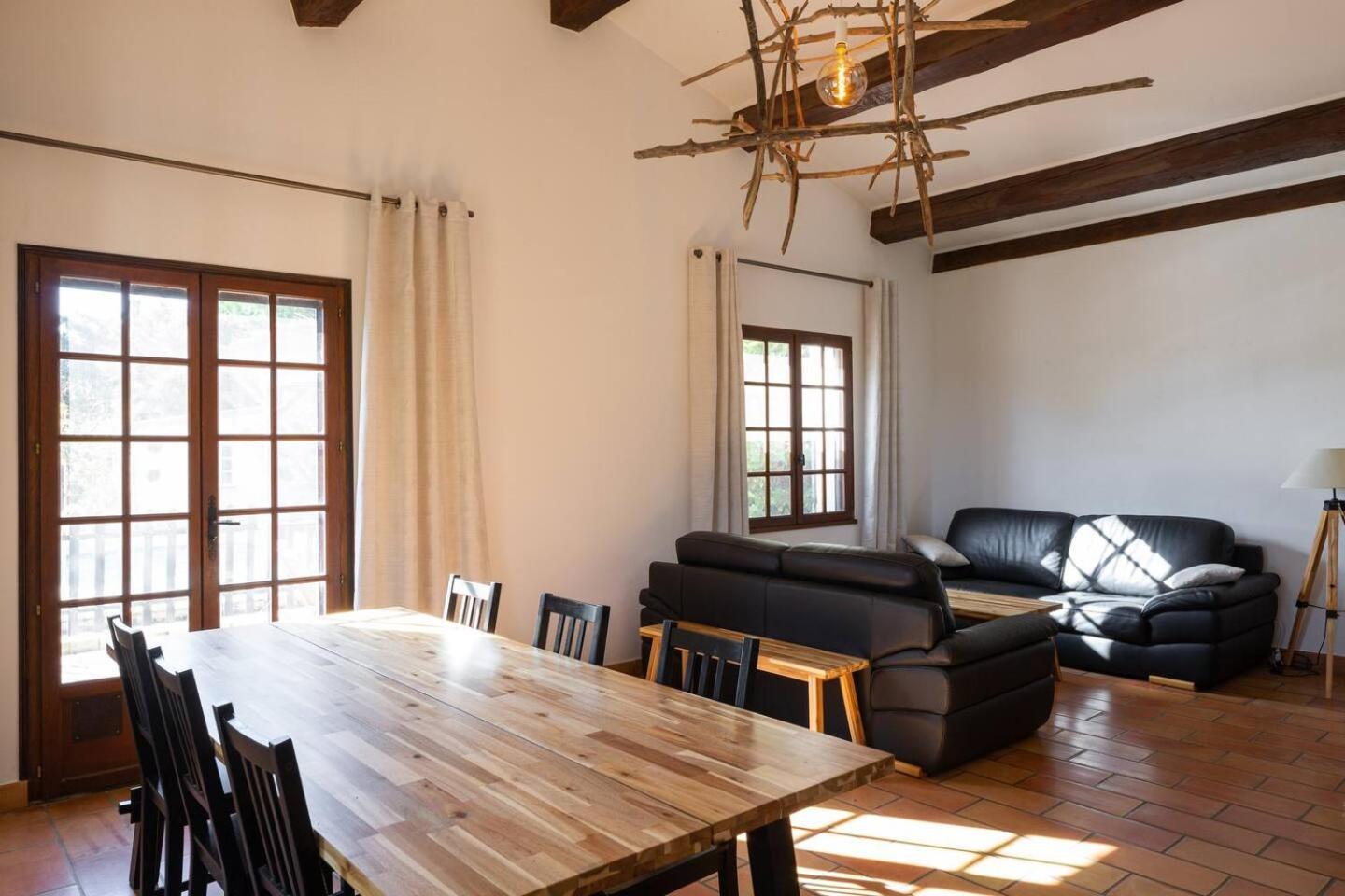 Mas Provencal De 120M2 En Camargue, Avec Piscine Et Parking Inclus, Ideal Pour Des Vacances Arles Ngoại thất bức ảnh